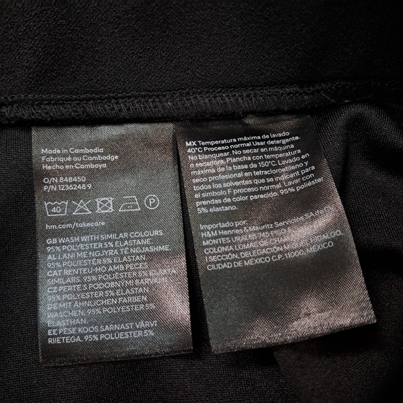 H&M black  Dress Shorts With Gold Buttons Size Medium - Picture 5 of 7